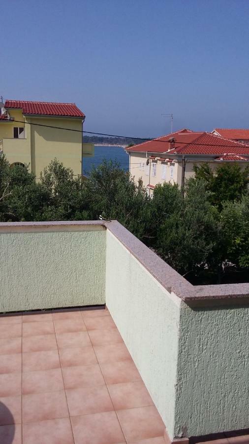 Banjol744 Apartment